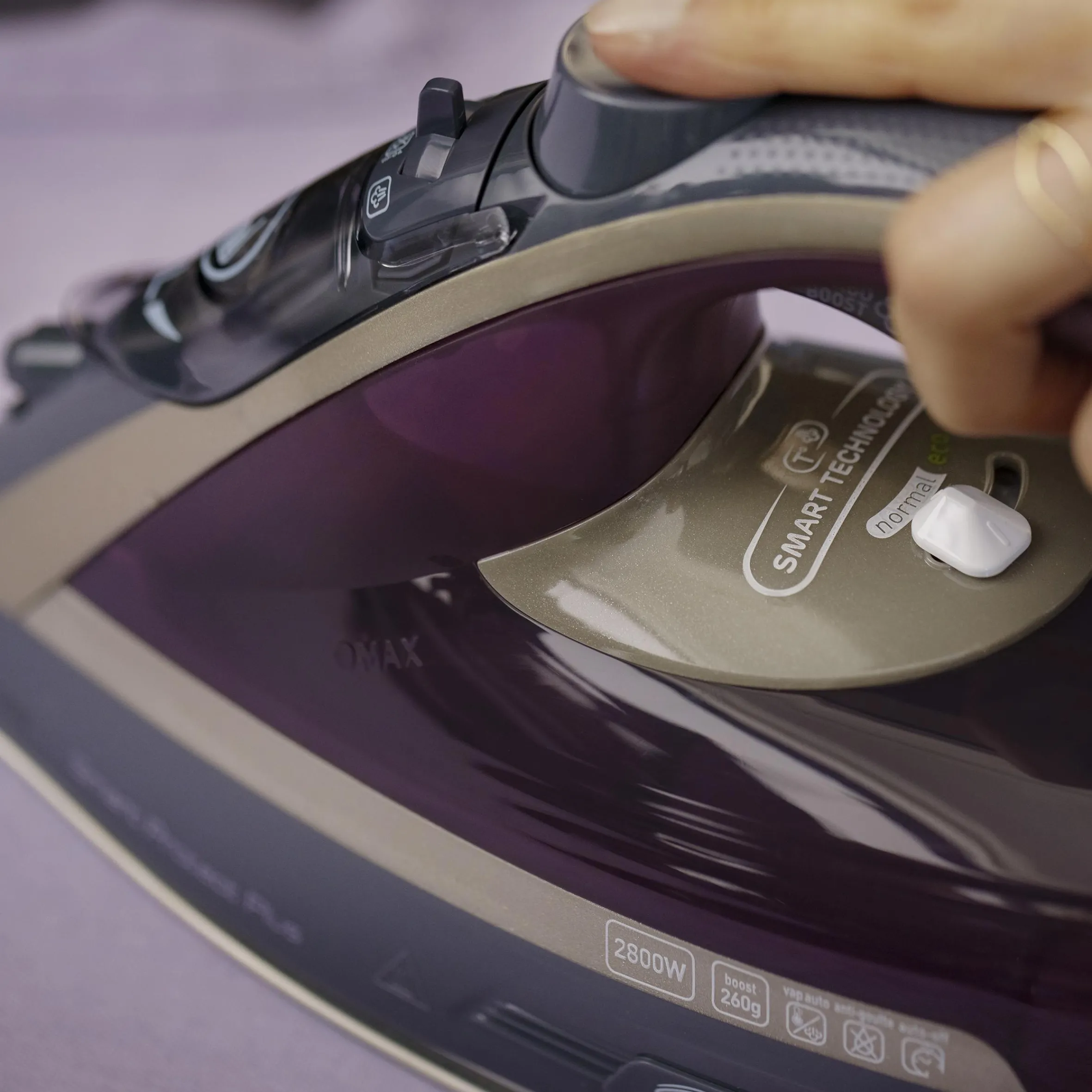 Smart Protect Plus Dampfbügeleisen FV6870|Tefal